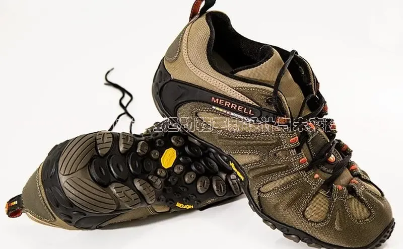 2025展望：回力超轻运动鞋革新设计与未来趋势分析